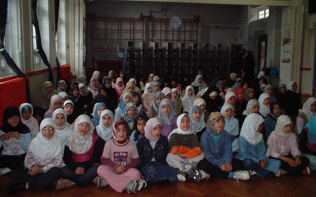 Noor Reading Club in An-Noor School (2004)
